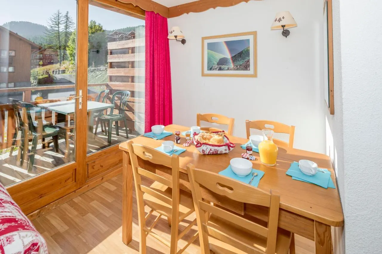 ***  Aparthotel Hameau Des Ecrins By Infinimountain à Puy-Saint-Vincent France
